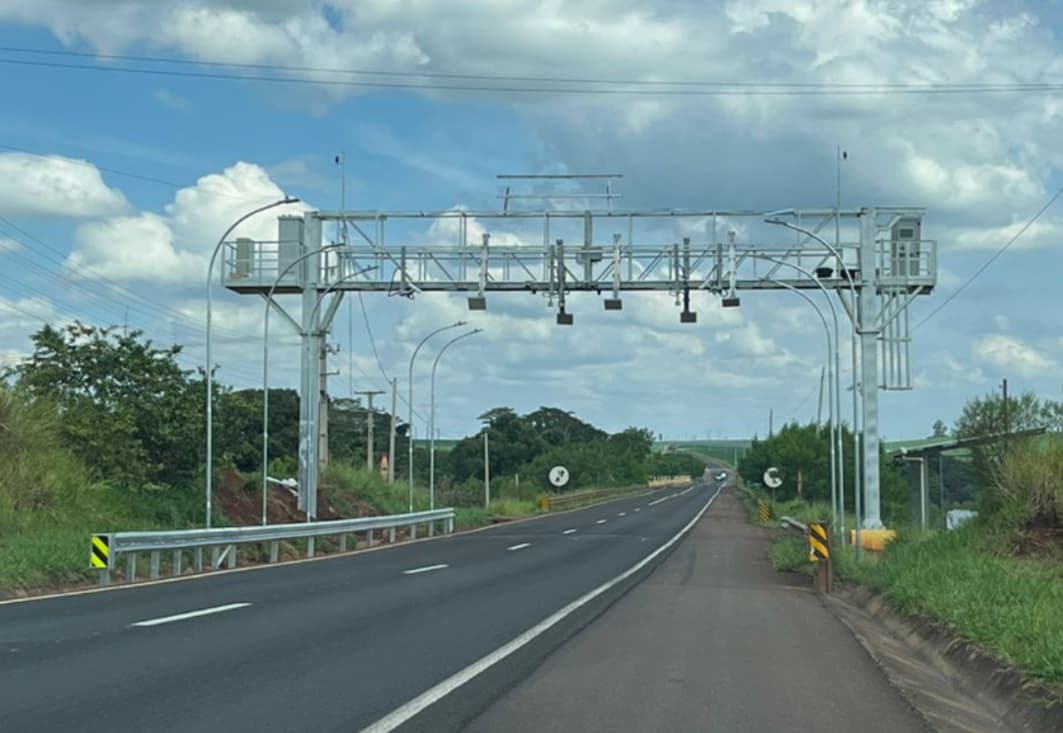 Estrada do interior do Paraná